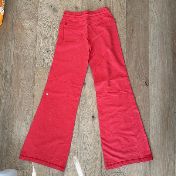 Lululemon leggings Boot Cut - Picture 2 of 4
